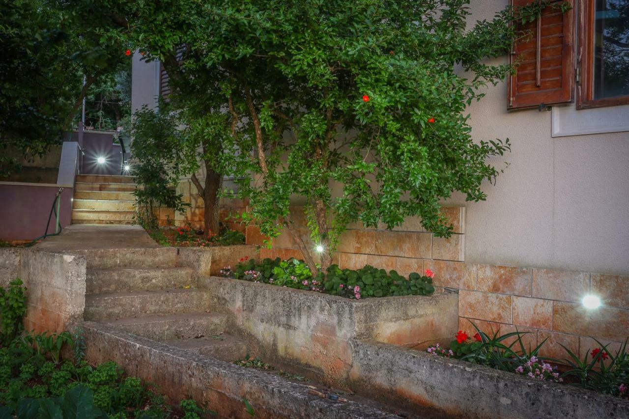 Keko Daire Supetar Dış mekan fotoğraf